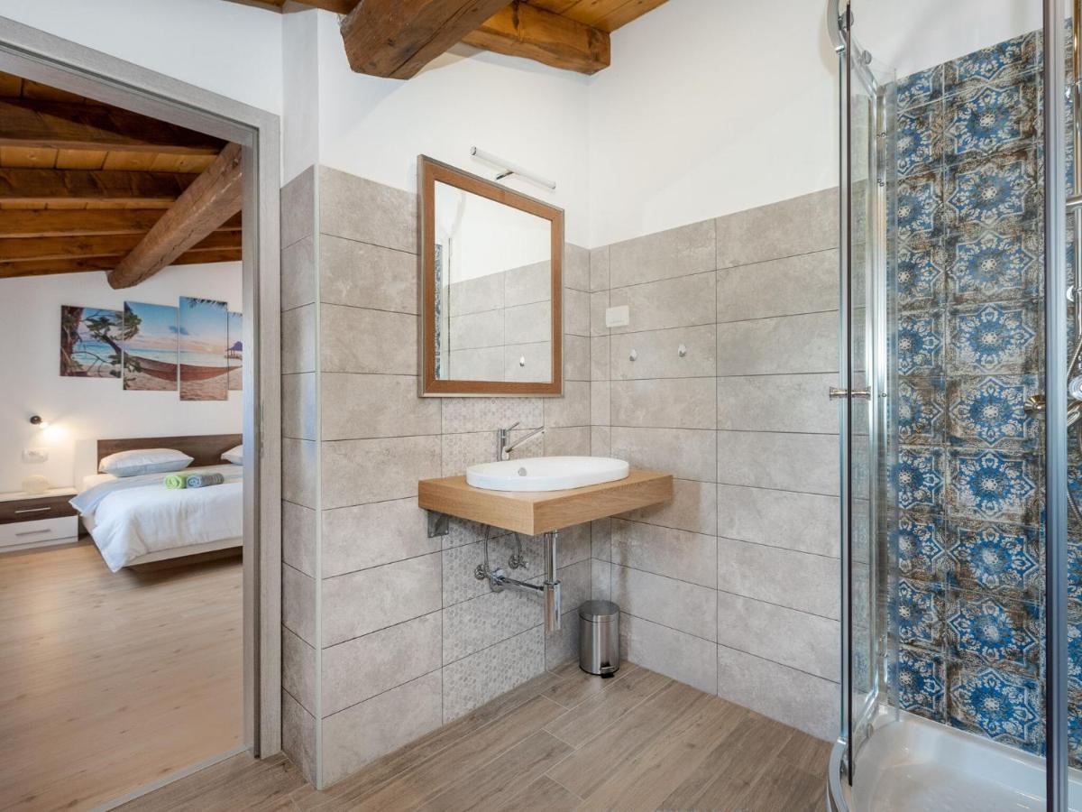 Tranquil Holiday Home In Labin With Private Swimming Pool Номер фото