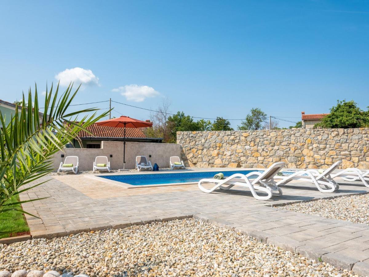 Tranquil Holiday Home In Labin With Private Swimming Pool Номер фото
